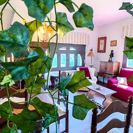 Luisa * Poo De Llanes